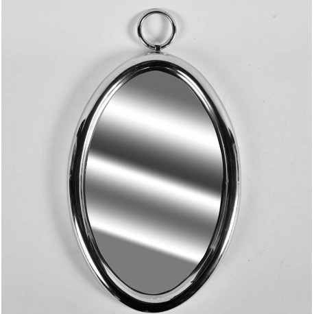 Owalne lustro w srebrnej metalowej ramie