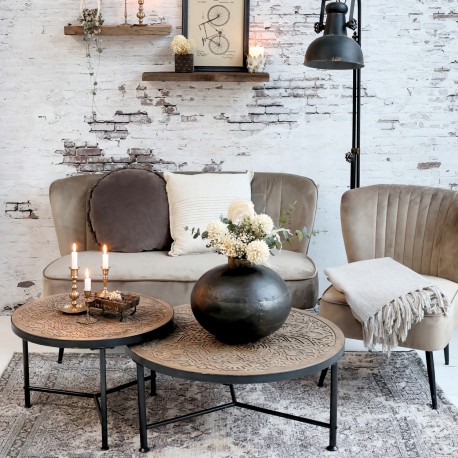 Stolik Kawowy Chic Antique Z Rzeźbieniami A