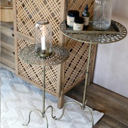 Metalowy Stolik Chic Antique z Ażurowym Blatem A