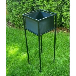 Metalowy Kwietnik Czarny Wysoki z Plastikową Osłonką