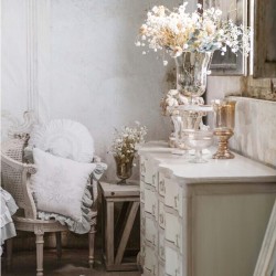 Poduszka w Stylu Francuskim z Falbankami B