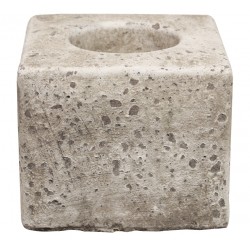 Świecznik z Cementu A