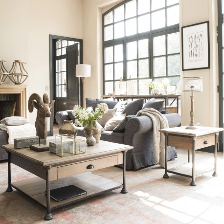 Prezentowane meble Interiors prosto od Belldeco to nowoczesne rozwiązania z dozą ujmującej klasyki.