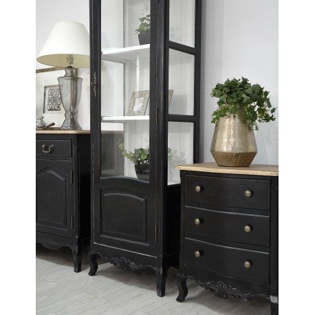 Meble prowansalskie dostępne są również w ciemnej kolorystyce, czego doskonałym przykładem jest kolekcja mebli Sorrento.